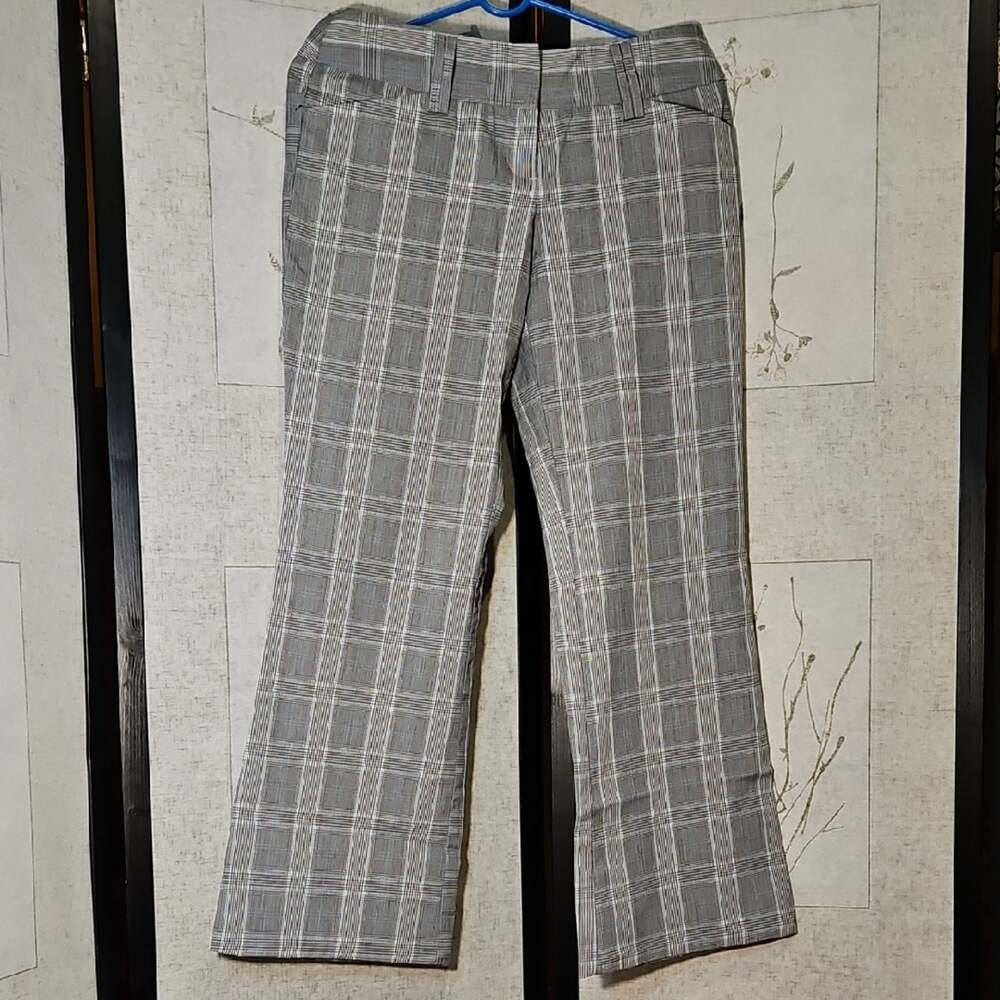 Tracy Evans Gray and White Trousers with Plaid Pattern